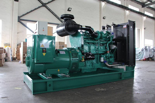 桥西320kw康明斯柴油发电车出租组图片 桥西320kw康明斯柴油发电车出租组图片